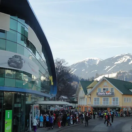 Appartement Charly Kahr And Family, Ski-In & Ski-Out Schladming Esterno foto