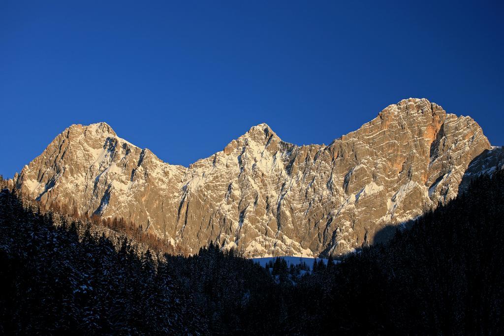 Charly Kahr And Family, Ski-in & Ski-out Schladming