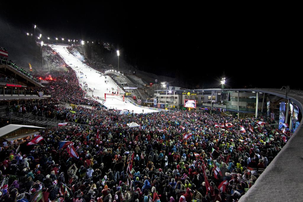 Charly Kahr And Family, Ski-in & Ski-out Schladming