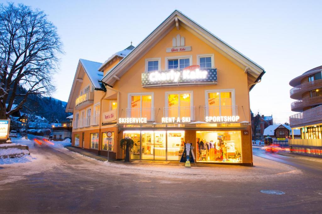 Charly Kahr And Family, Ski-in & Ski-out * Schladming